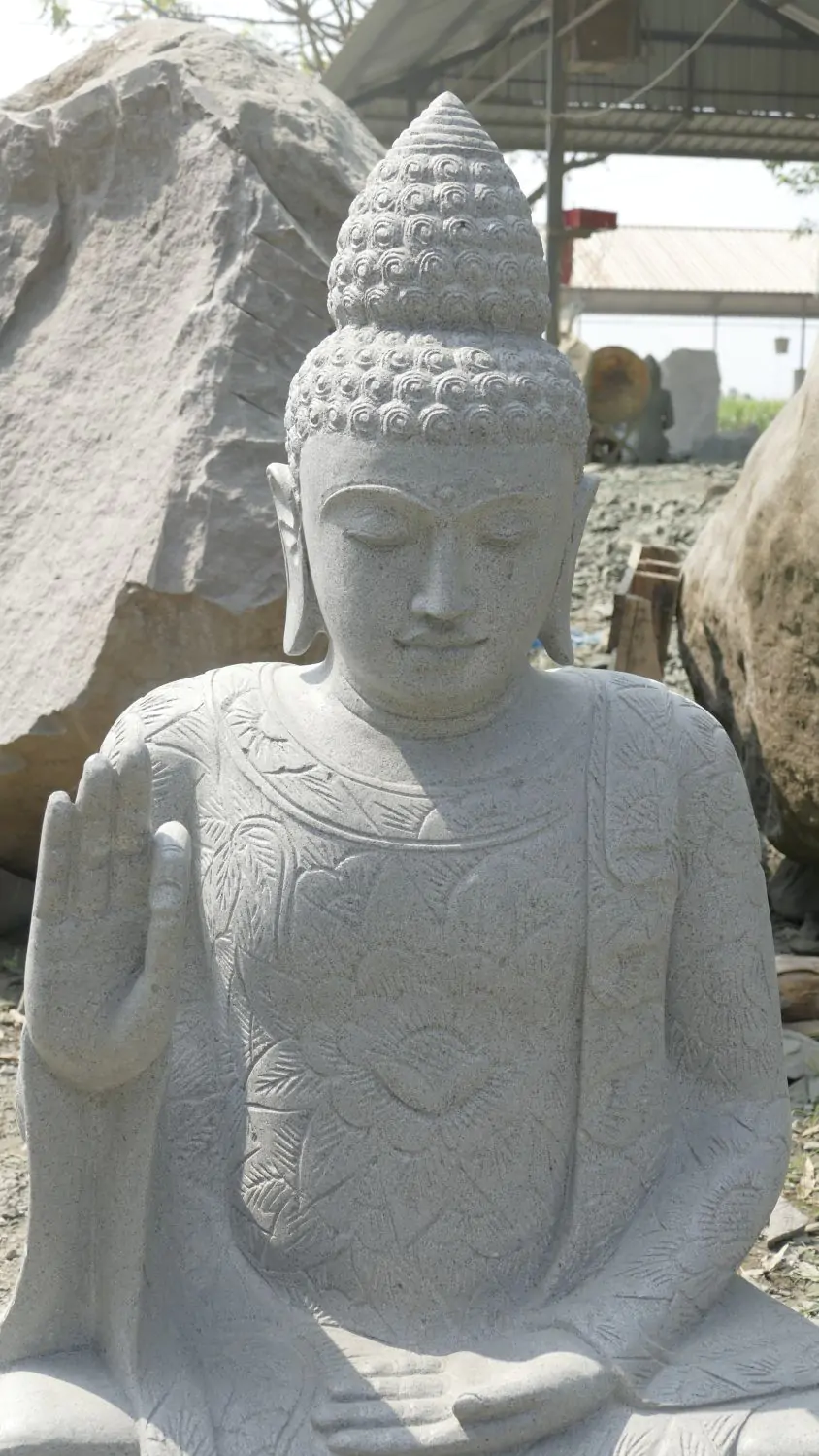  Product image 6 of the product “Seated Buddha with floral carving - Abhaya position. About 121 cm height. Natural stone (river stone), stonemasonry ”